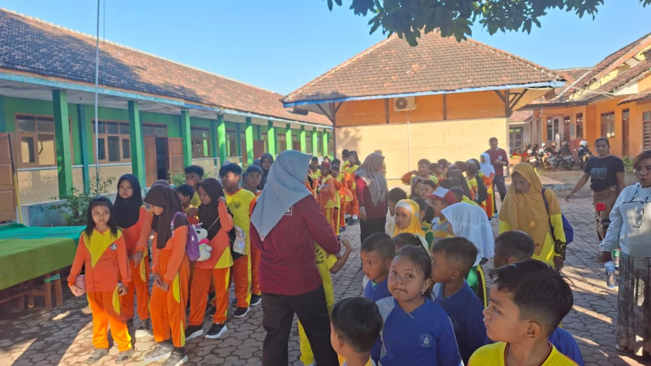 JALAN SANTAI