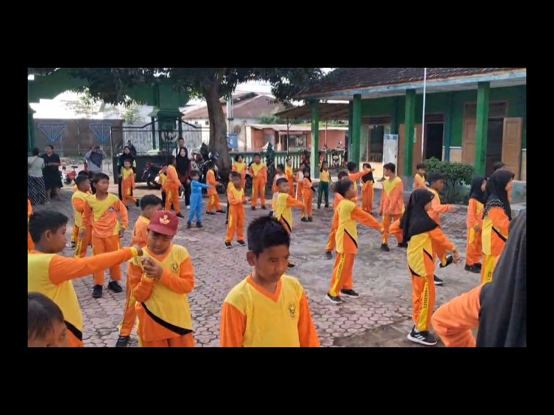 SENAM PAGI SISWA SDN 1TREBUNGAN